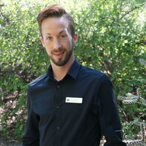 Meet your Posher, Cory